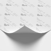 Gepersonaliseerde bruid en bruidegom Silver Hearts Cadeaupapier (Hoek)