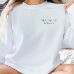 Gepersonaliseerde bruidsmeisje Gift Bruiloft Bruid Trui<br><div class="desc">Onze gepersonaliseerde bruidsmeisje cadeau bruiloft bruids partij zak sweatshirts zijn de perfecte manier om uw dankbaarheid uit te drukken voor uw bruids feest en ze extra speciaal te laten voelen tijdens uw bruiloft festiviteiten. Deze aanpasbare sweatshirts zijn voorzien van handige zakken en kunnen worden gepersonaliseerd met de namen of rollen...</div>