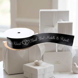 Gepersonaliseerde bruiloft gunt lint met schattig 