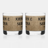 Gepersonaliseerde bruiloft rustieke burlap natuur  whisky glas (Rechts)