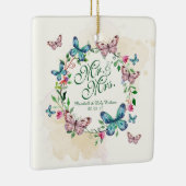 Gepersonaliseerde Butterfly Wreath Wedding | Versi Keramisch Ornament (Rechts)