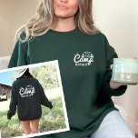 Gepersonaliseerde Camp Bach Bachelorette Party Cus Trui<br><div class="desc">Wrap jezelf in de betovering van natuur met onze Forest Green gepersonaliseerde Camp Bach Bachelorette Party Custom Crewneck Sweatshirt - de perfecte mix van warmte en stijl voor uw bergachtige feest. Dit aangepaste sweatshirt is niet alleen kleding; het is een symbool van het laatste spoor voor de sluier, waardoor het...</div>