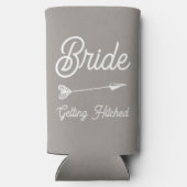 Gepersonaliseerde Camp Bachelorette Bruid Seltzer Blikjeskoeler (Achterkant)