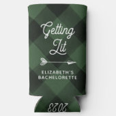 Gepersonaliseerde Camp Bachelorette Flanel Seltzer Blikjeskoeler (Achterkant)