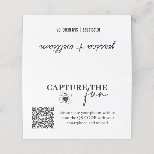 Gepersonaliseerde Capture The Fun Wedding QR-code Klantenkaartje (Buitenkant ongevouwen)