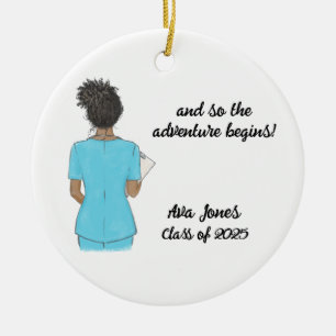 Gepersonaliseerde Chic Black Woman Afstuderen Nurs Keramisch Ornament