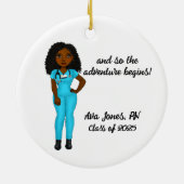 Gepersonaliseerde Chic Black Woman Nursing Afstude Keramisch Ornament (Achterkant)