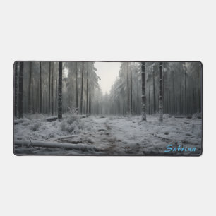 Gepersonaliseerde Clearing in een Snowy Forest Des Bureaumat