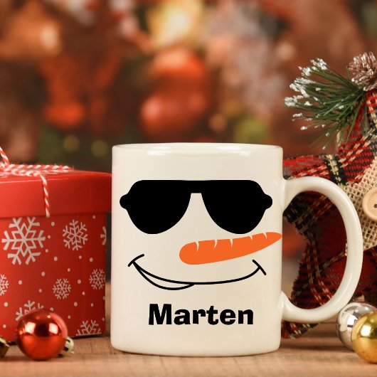 Gepersonaliseerde Cool Sunbril Snowman Koffiemok