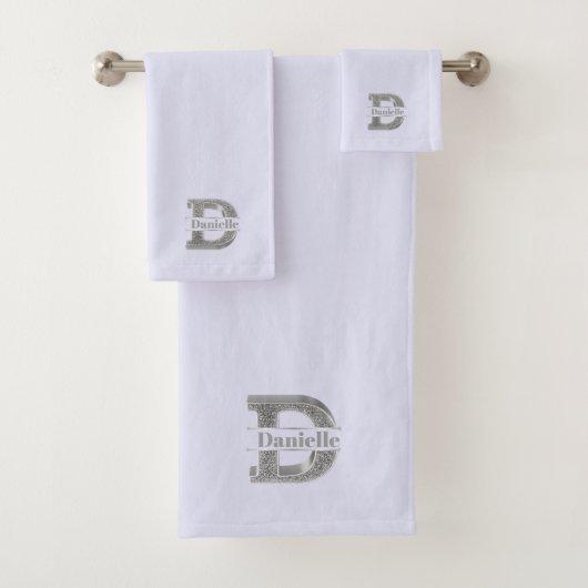 Gepersonaliseerde D-Initiaal Silver Monogram Jouw  Bad Handdoek (Insitu)