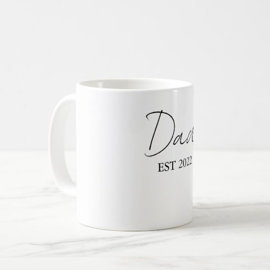 Gepersonaliseerde Dad EST. 20XX Coffee Mok – Custo (Voorkant links)