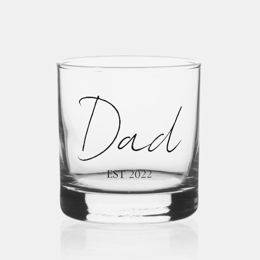 Gepersonaliseerde "Dad EST. [Year]" Drinkware Set Whisky Glas (Voorkant)