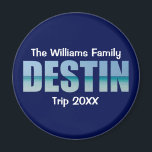 Gepersonaliseerde Destiny Beach Trip Cool Blue Magneet<br><div class="desc">Deze coole aangepaste Destin Florida magneten zijn voorzien van uw persoonlijke groepsnaam voor een familiereünie of reis naar de Emerald Coast. De letters van het woord DESTIN zijn gevuld met prachtige oceaanfotografie voor uw vakantie.</div>