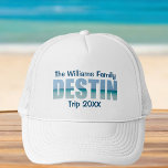 Gepersonaliseerde Destiny Beach Trip matching fami Trucker Pet<br><div class="desc">Deze coole aangepaste Destin Florida petten zijn voorzien van uw persoonlijke groepsnaam voor een familiereünie of reis naar de Emerald Coast. De letters van het woord DESTIN zijn gevuld met prachtige oceaanfotografie voor uw vakantie.</div>