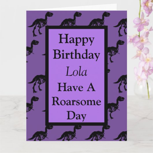 Gepersonaliseerde Dinosaurus brullende verjaardags Kaart (Orchidee)