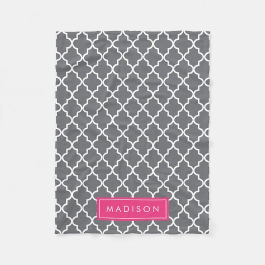 Gepersonaliseerde donkergrijze en roze quatrefoil fleece deken (Voorkant)