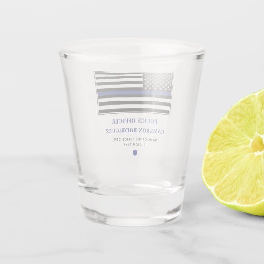 Gepersonaliseerde dunne blauwe lijn politieagent v shot glas (Achterkant)