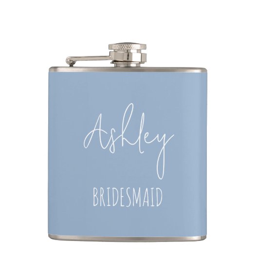 Gepersonaliseerde Dusty Blue Bridal Party Gift Wom Heupfles (Voorkant)
