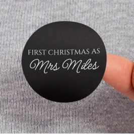 Gepersonaliseerde 'Eerste kerst als mevrouw' famil Ronde Sticker