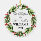 Gepersonaliseerde eerste kerst als Mr & Mrs Feeste Keramisch Ornament (Achterkant)