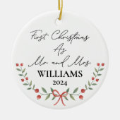 Gepersonaliseerde eerste kerst als Mr & Mrs Feeste Keramisch Ornament (Voorkant)
