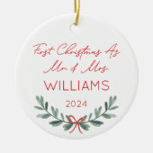 Gepersonaliseerde eerste kerst als Mr & Mrs Feeste Keramisch Ornament (Voorkant)