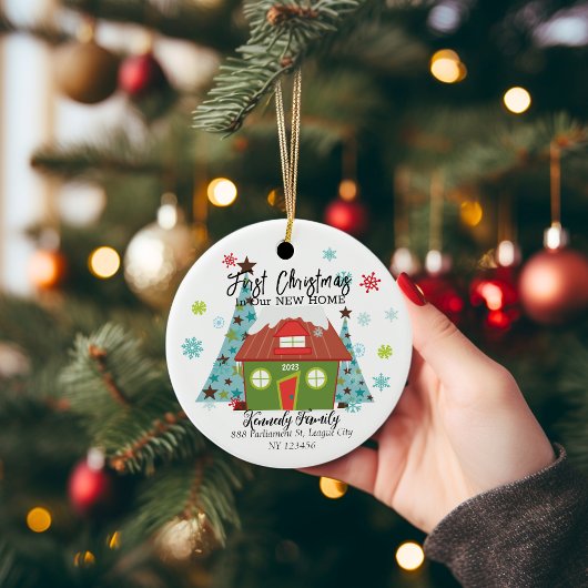 Gepersonaliseerde eerste kerst in een nieuw huis keramisch ornament