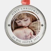 Gepersonaliseerde Eerste Kerstmis als Big Sister F Metalen Ornament (Voorkant)