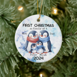 Gepersonaliseerde Eerste Kerstmis als een Familie Keramisch Ornament