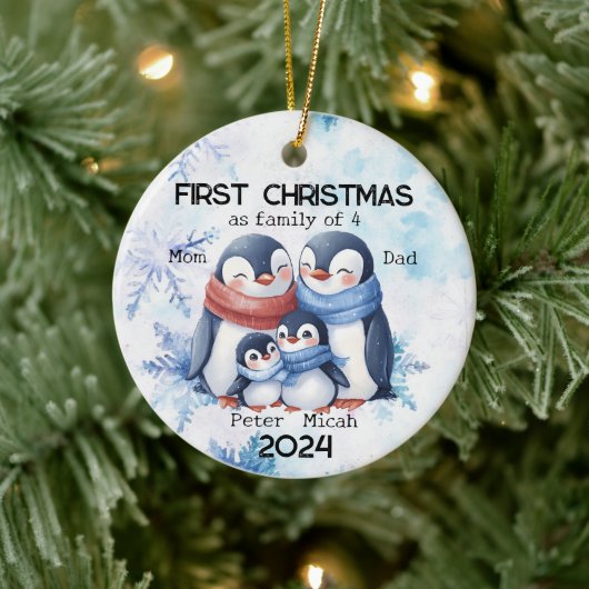 Gepersonaliseerde Eerste Kerstmis als een Familie  Keramisch Ornament (Boom)