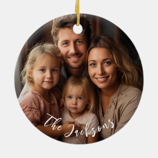 Gepersonaliseerde Eerste Kerstmis als een Familie  Keramisch Ornament (Achterkant)