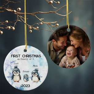 Gepersonaliseerde Eerste Kerstmis als een Familie  Keramisch Ornament