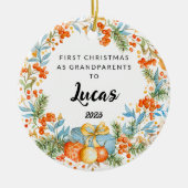 Gepersonaliseerde eerste Kerstmis als grootouders Keramisch Ornament (Voorkant)