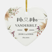 Gepersonaliseerde Eerste Kerstmis Getrouwd Keepsak Keramisch Ornament (Voorkant)