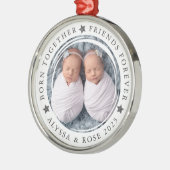 Gepersonaliseerde eerste kersttweeling foto metalen ornament (Links)
