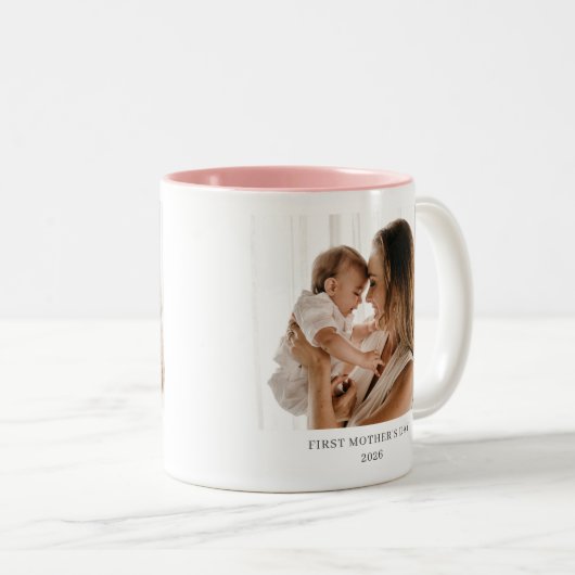 Gepersonaliseerde eerste Moederdag Mom Baby foto Tweekleurige Koffiemok (Voorkant rechts)