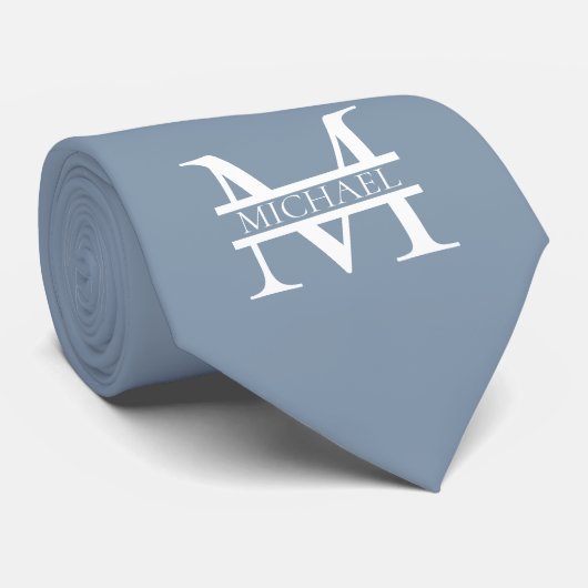 Gepersonaliseerde Elegant Dusty Blauw Monogram en Stropdas (Opgerold)