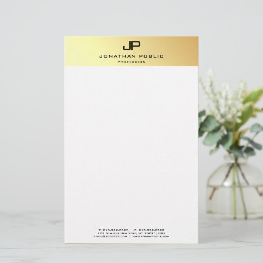 Gepersonaliseerde Elegant Goud Wit Sjabloon Modern Briefpapier (Staand voorkant)