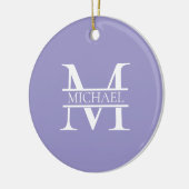Gepersonaliseerde Elegant Paarse Monogram en Naam Keramisch Ornament (Links)