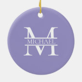 Gepersonaliseerde Elegant Paarse Monogram en Naam Keramisch Ornament (Achterkant)