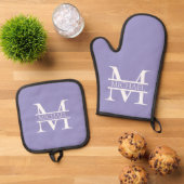 Gepersonaliseerde Elegant Paarse Monogram en Naam Ovenwant & Pannenlap Set (Top down)
