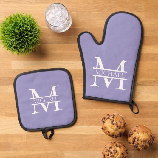 Gepersonaliseerde Elegant Paarse Monogram en Naam Ovenwant & Pannenlap Set (Top down)