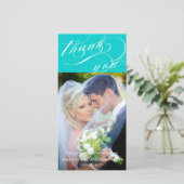 Gepersonaliseerde Elegant Script Wedding Bedankt (Staand voorkant)