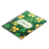 Gepersonaliseerde Elegante Donkergroene & Gouden K Notitieboek (Linkerzijde)