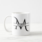 Gepersonaliseerde elegante Initiaal letter M Koffiemok (Links)