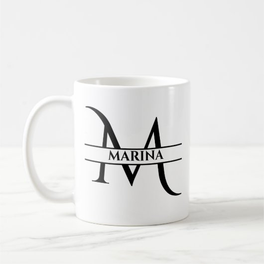 Gepersonaliseerde elegante Initiaal letter M Koffiemok (Links)