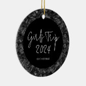 Gepersonaliseerde Elegante Meisjes Trip Faux Glitt Keramisch Ornament (Rechts)