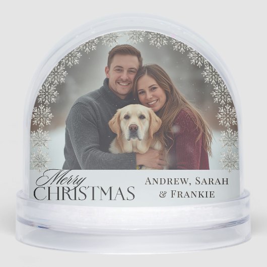 Gepersonaliseerde familie foto hond vrolijk kerstf sneeuwbol (Voorkant)