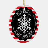 Gepersonaliseerde familie Foto: Red White Snowflak Keramisch Ornament (Rechts)