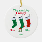 Gepersonaliseerde familie Kerstmis 2023 Keramisch Ornament (Voorkant)